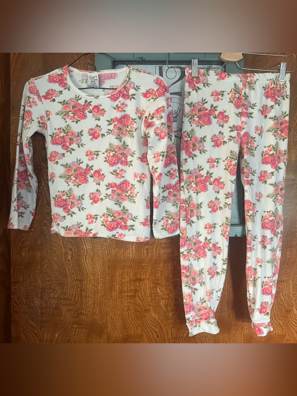 Girls Floral Print Pink and White Pajama Set by